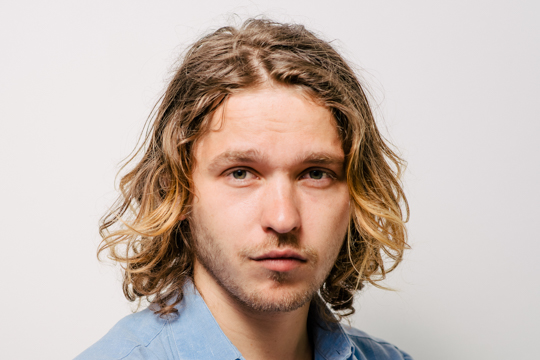 Medium Wavy Curtain Bangs