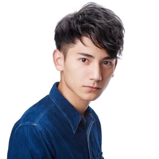 Men's Hairstyles with Added Mess